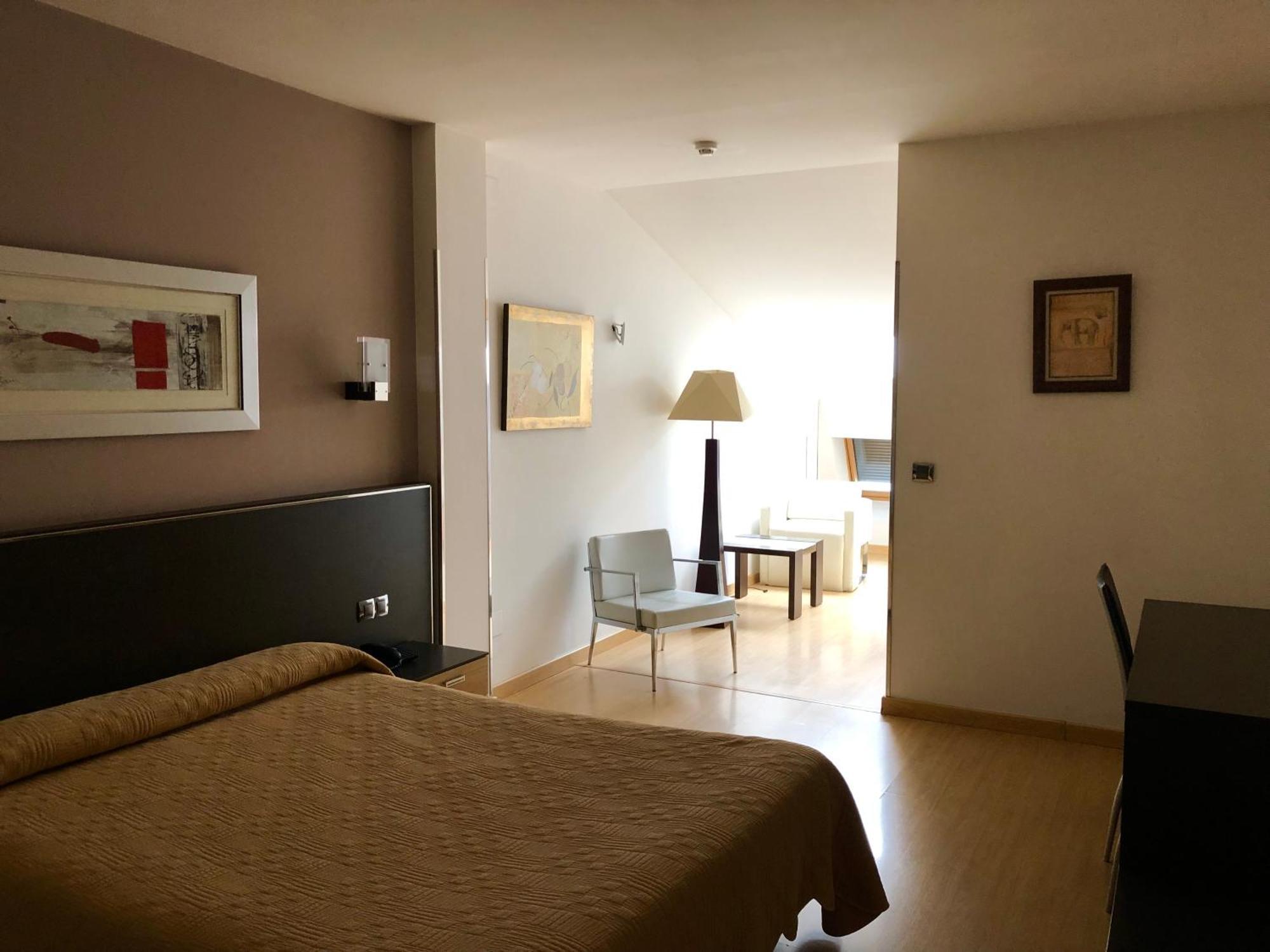Hotel Villa De Cacabelos 외부 사진