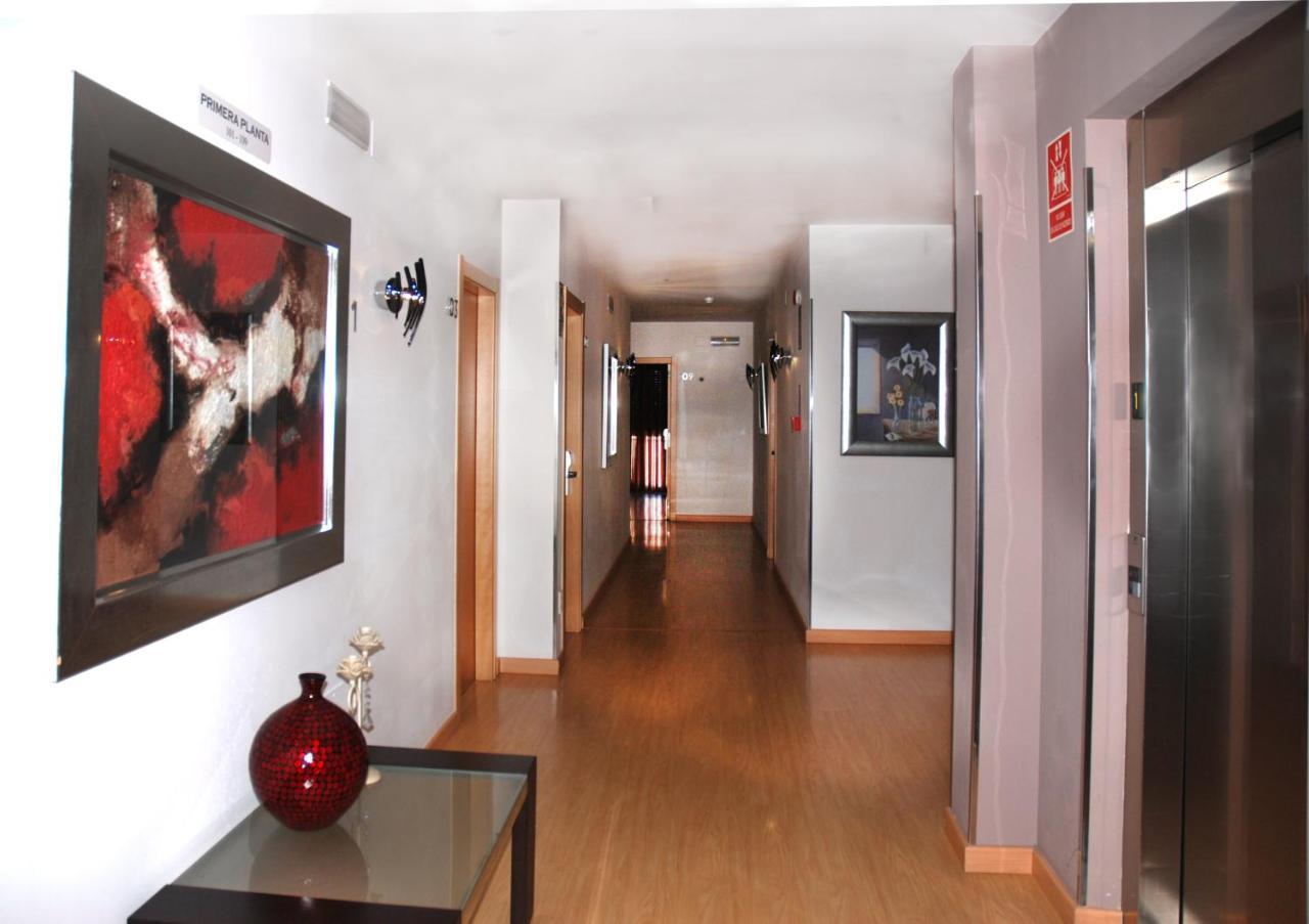 Hotel Villa De Cacabelos 외부 사진